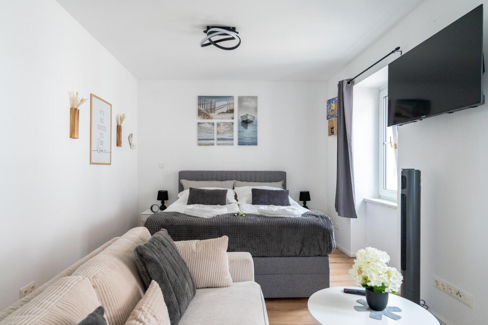 Wachau Oasis - Elegance With A Private Terrace Apartment Mautern Exterior photo
