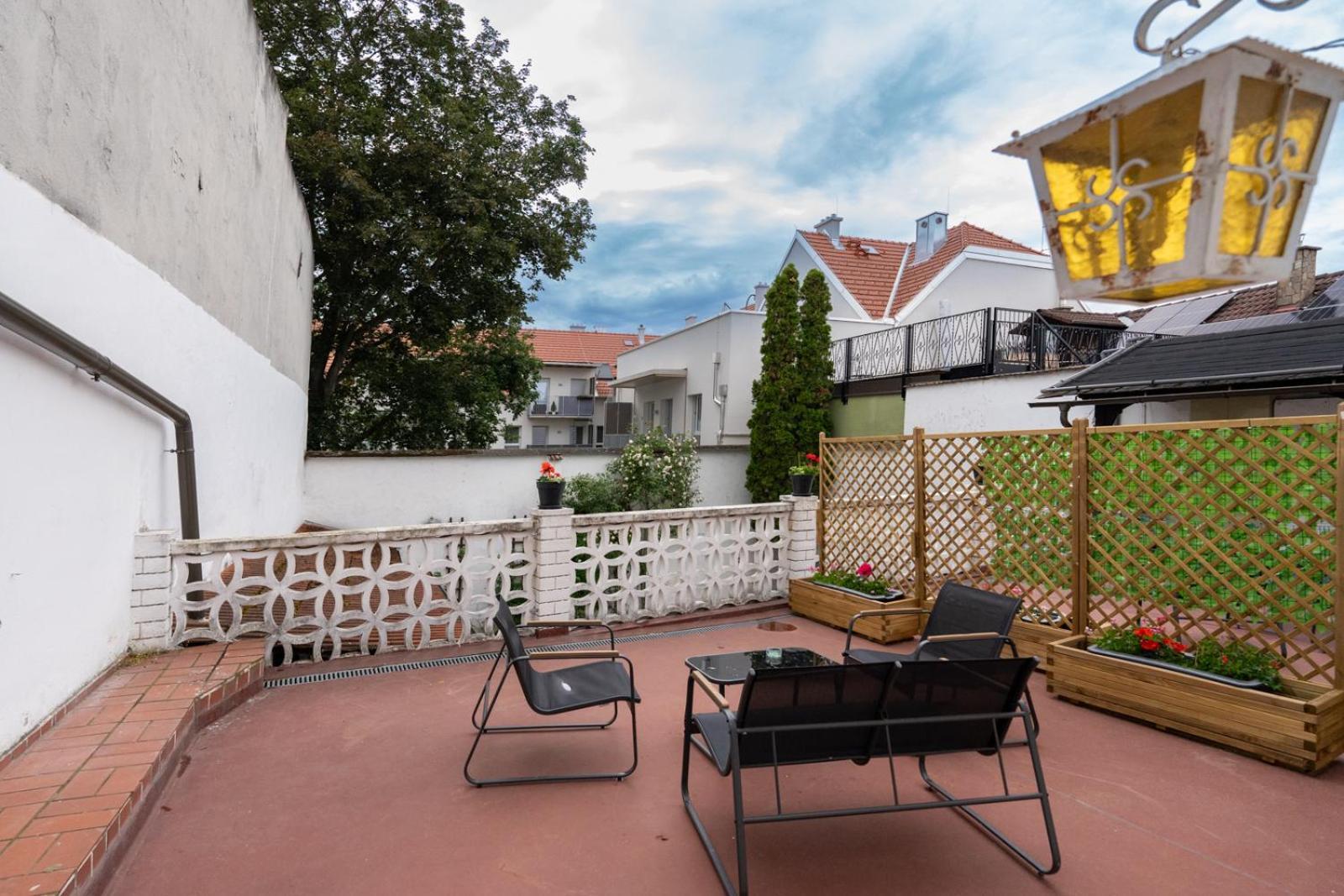 Wachau Oasis - Elegance With A Private Terrace Apartment Mautern Exterior photo